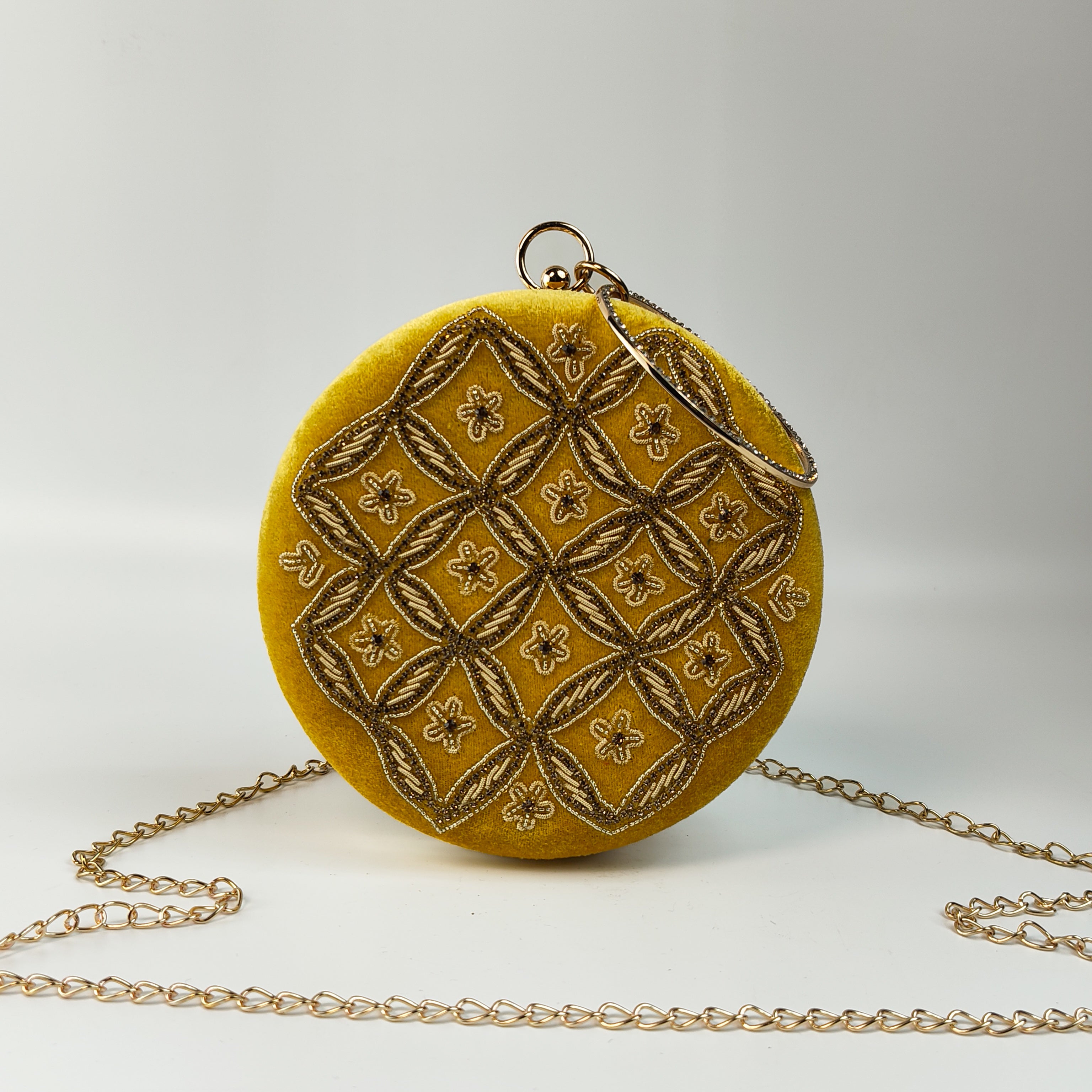 The Ista Bloom Velvet Ring Handle Clutch