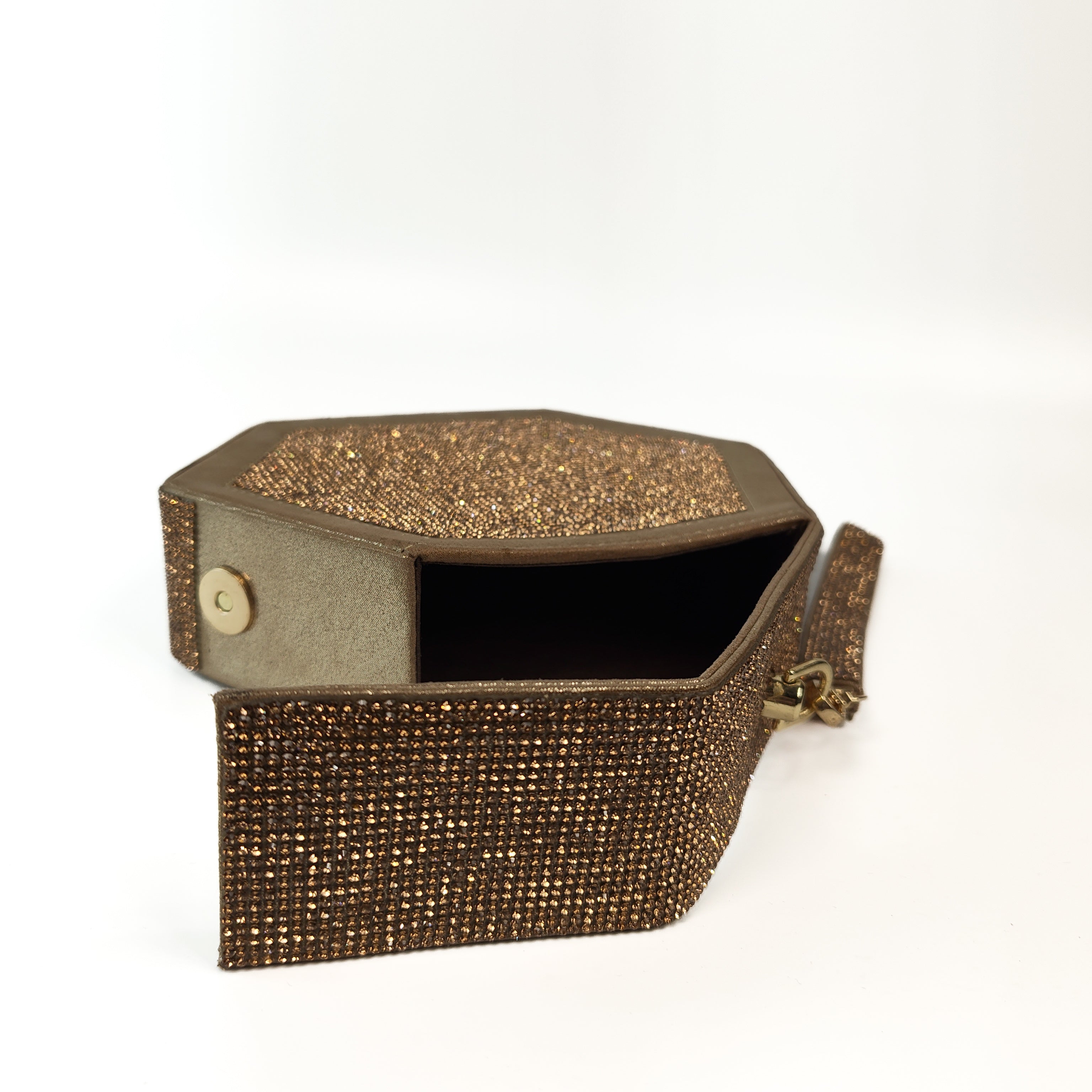 Elysian Hard Box Clutch