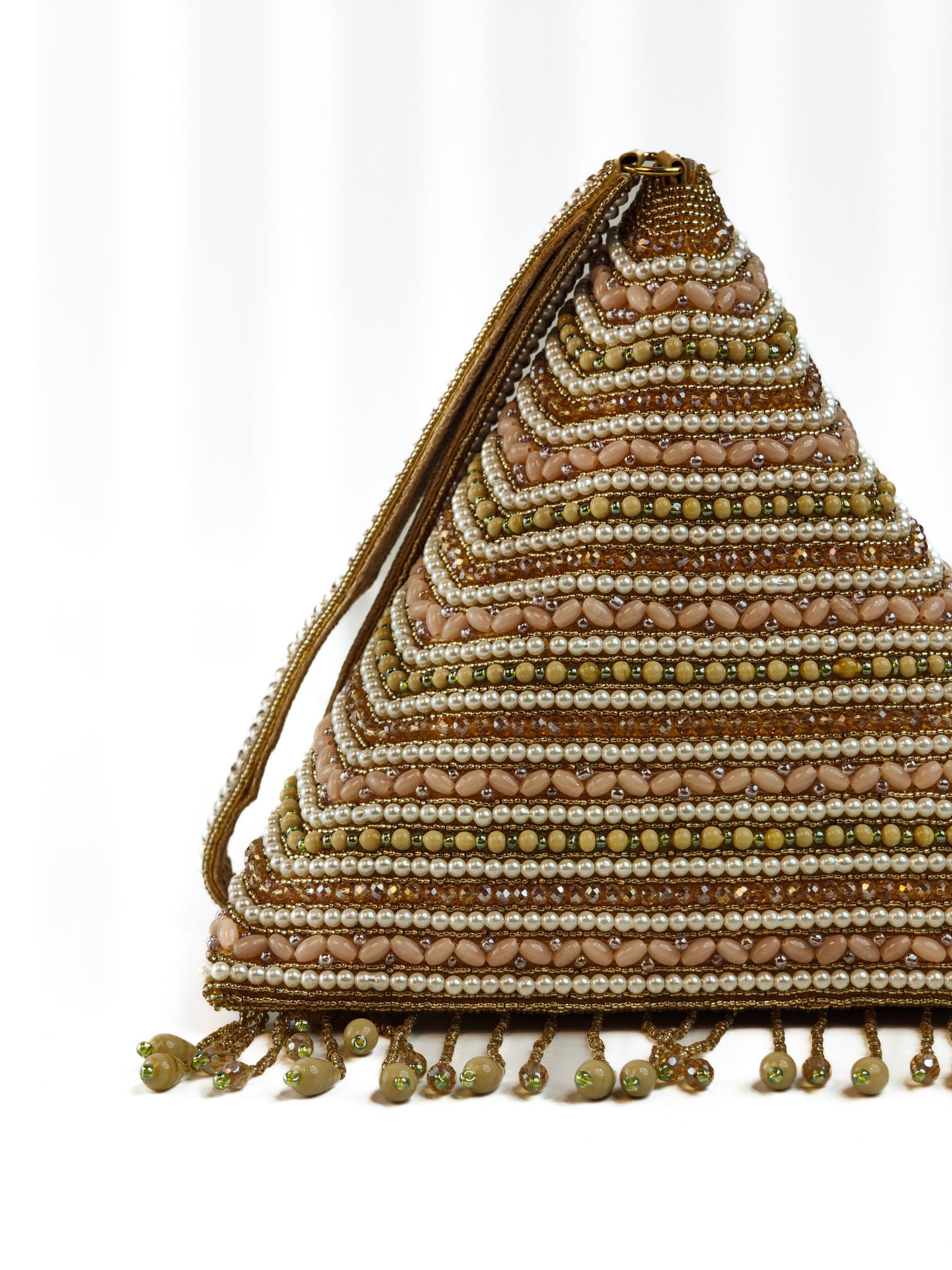 The Pearl Story Premium Clutch