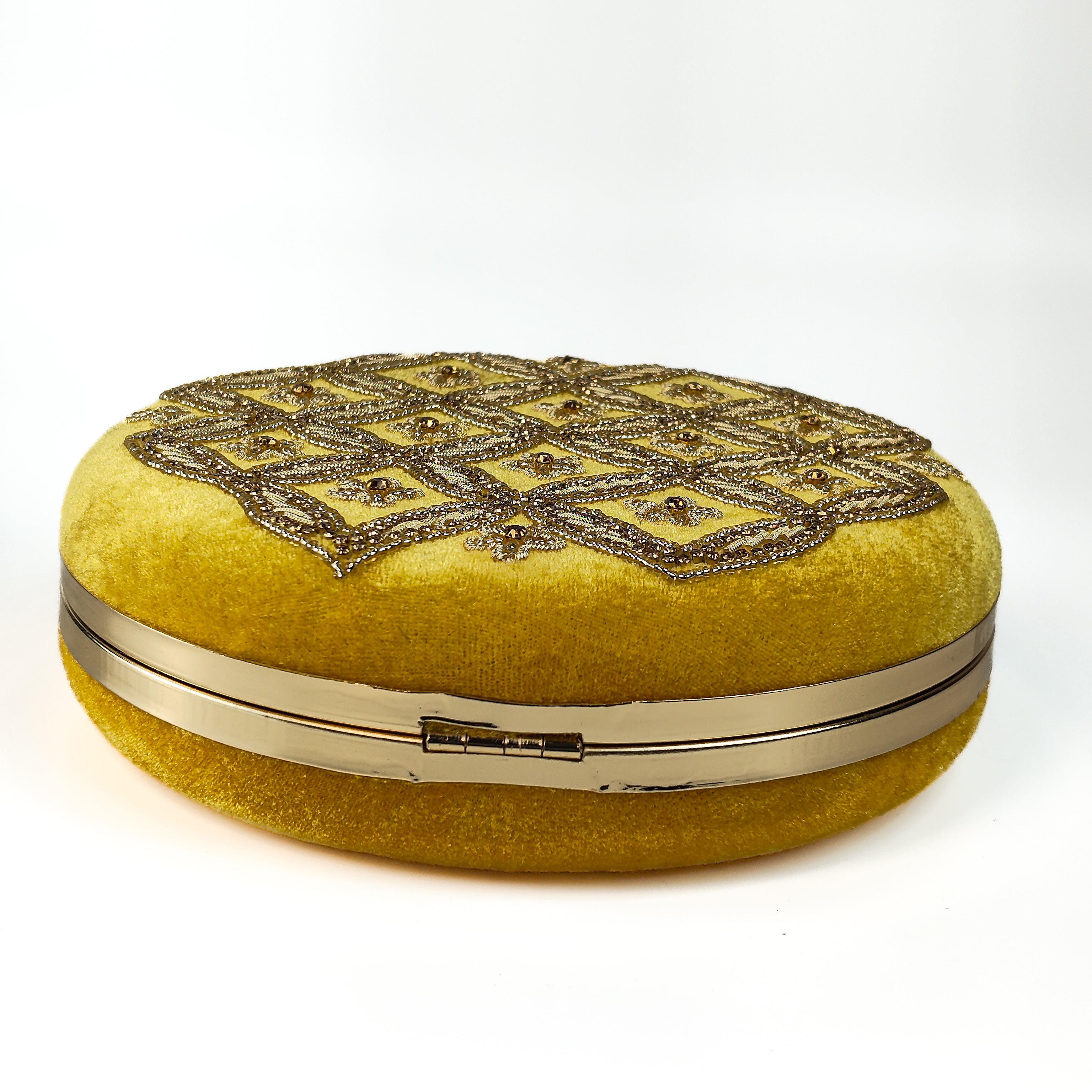 The Ista Bloom Velvet Ring Handle Clutch