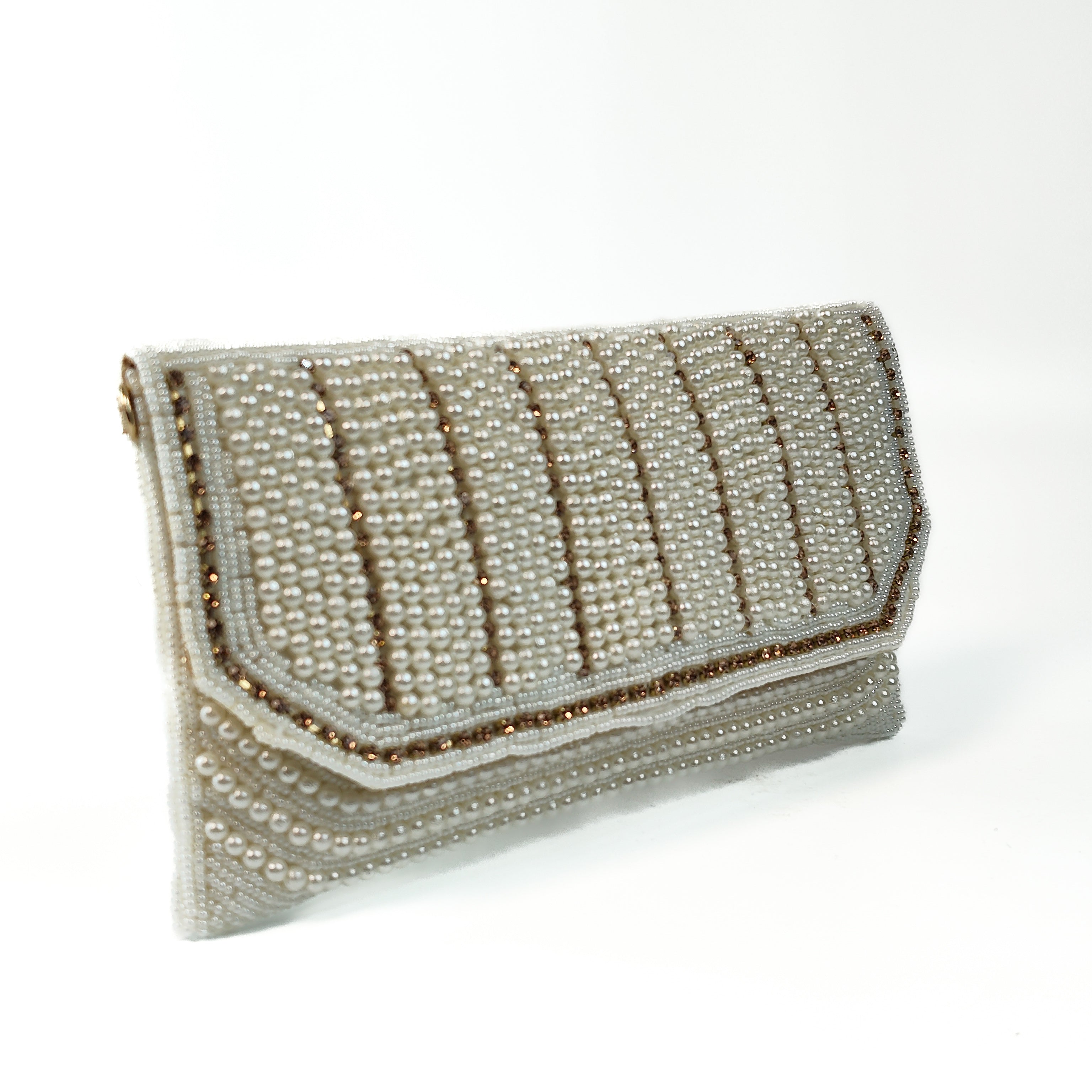 The Pearl Halo Soft Clutch